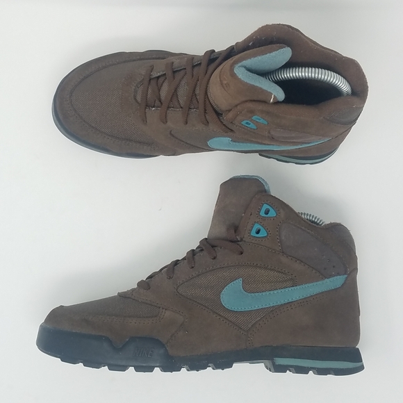 nike trail boots
